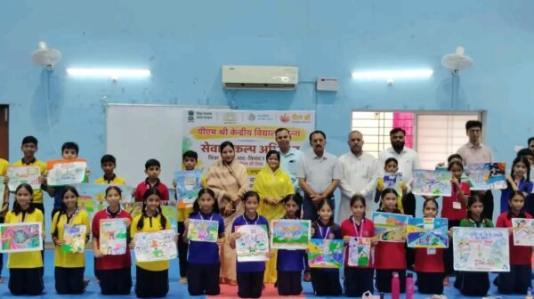 पीएम श्री केंद्रीय विद्यालय पन्ना में चित्रकला प्रतियोगिता का आयोजन, मेधावी विद्यार्थियों का सम्मान