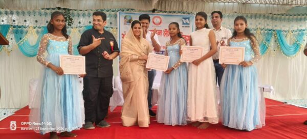 बड़वानी में अंतरराष्ट्रीय सांकेतिक भाषा दिवस पर विशेष कार्यक्रम, बच्चों ने दी शानदार प्रस्तुतियां