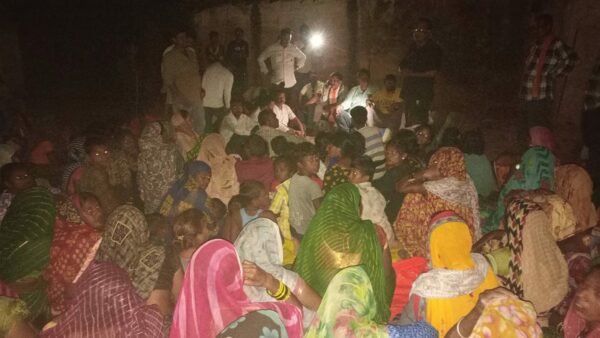 मझगांय डेम विस्थापितों के समर्थन में धरना स्थल पहुंचे कांग्रेस जिलाध्यक्ष, आंदोलन को समर्थन देने का ऐलान