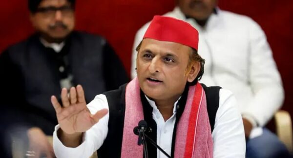 Gorakhpur SP News: प्रेस क्लब थप्पड़ कांड के बाद सपा में बड़ा फेरबदल