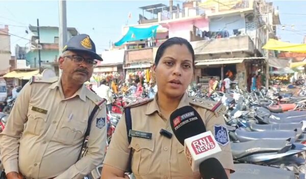 नवरात्रि को लेकर ट्रैफिक पुलिस की अपील, नाबालिग बच्चों को वाहन न देने की हिदायत