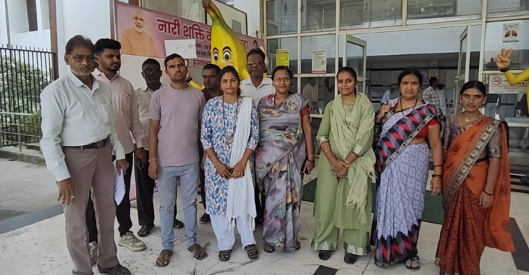 Burhanpur News: कहीं बिजली गुल, कहीं सड़कों पर गंदा पानी, गीता साई कॉलोनी की बदहाली उजागर, लोगों ने प्रशासन से कार्रवाई की मांग