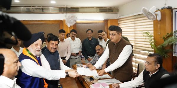 हरदीप सिंह पुरी ने भोपाल में दाखिल किया राज्यसभा नामांकन, सीएम मोहन यादव समेत कई दिग्गज नेता रहे मौजूद, पढ़ें खबर