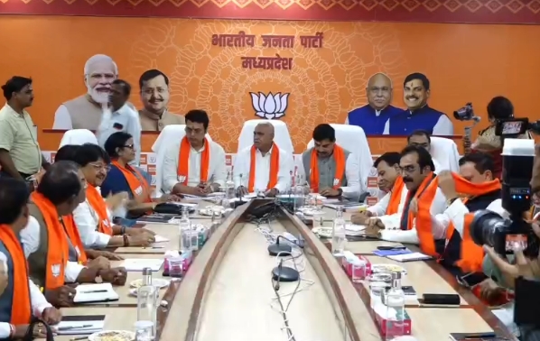 भाजपा बैठक में बूथ स्तर तक संगठन मजबूत करने पर जोर, बिप्लब कुमार देब ने दिए अहम निर्देश