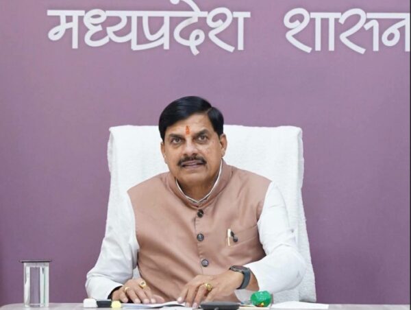मध्यप्रदेश में बड़ा प्रशासनिक फेरबदल: सुखबीर सिंह बने मुख्यमंत्री के प्रमुख सचिव, कई जिलों के कलेक्टर बदले