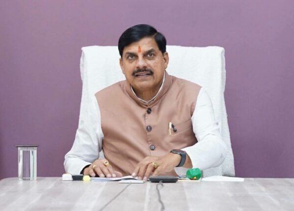 मध्यप्रदेश में बड़ा प्रशासनिक फेरबदल: सुखबीर सिंह बने मुख्यमंत्री के प्रमुख सचिव, कई जिलों के कलेक्टर बदले