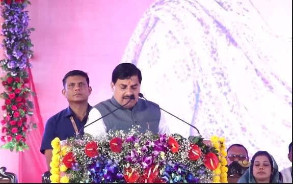 मध्यप्रदेश में 50 लाख परिवारों को मिलेगा मकान का मालिकाना हक, निःशुल्क रजिस्ट्री देने की घोषणा