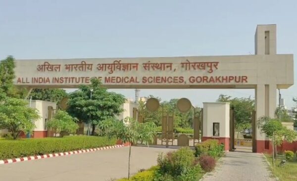 कैंसर की दवाओं के दाम 70 फीसदी तक घटने की उम्मीद, एम्स के डॉक्टर ने बताया मरीजों को होगा बड़ा फायदा