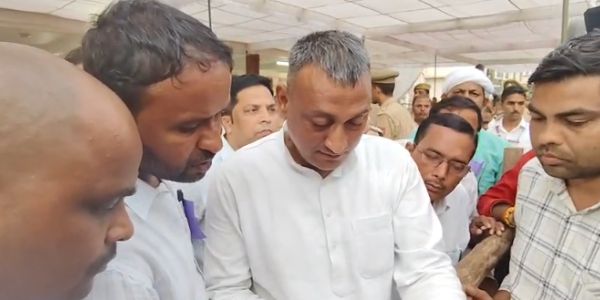 गोरखपुर-फैजाबाद खंड शिक्षक निर्वाचन क्षेत्र के चुनाव के बाद भी थमा नहीं विवाद, निर्दलीय प्रत्याशी राजीव यादव ने लगाए मतगणना में वोटों की चोरी के गंभीर आरोप