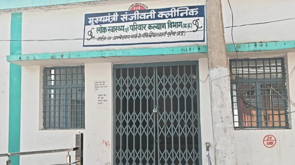 मुरैना में संजीवनी हॉस्पिटल की व्यवस्थाओं पर सवाल, डॉक्टर की अनुपलब्धता से मरीज परेशान