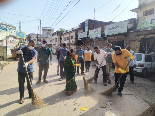 पन्ना में भाजपा ने चलाया स्वच्छता अभियान, नागरिकों को दिलाई स्वच्छता की शपथ