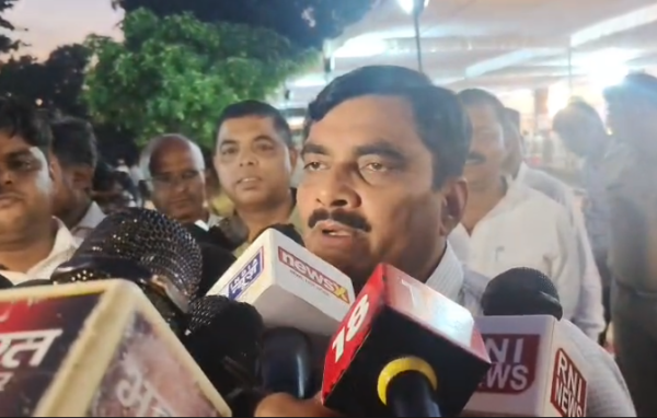 गोरखपुर-फैजाबाद शिक्षक एमएलसी चुनाव की मतगणना जारी
